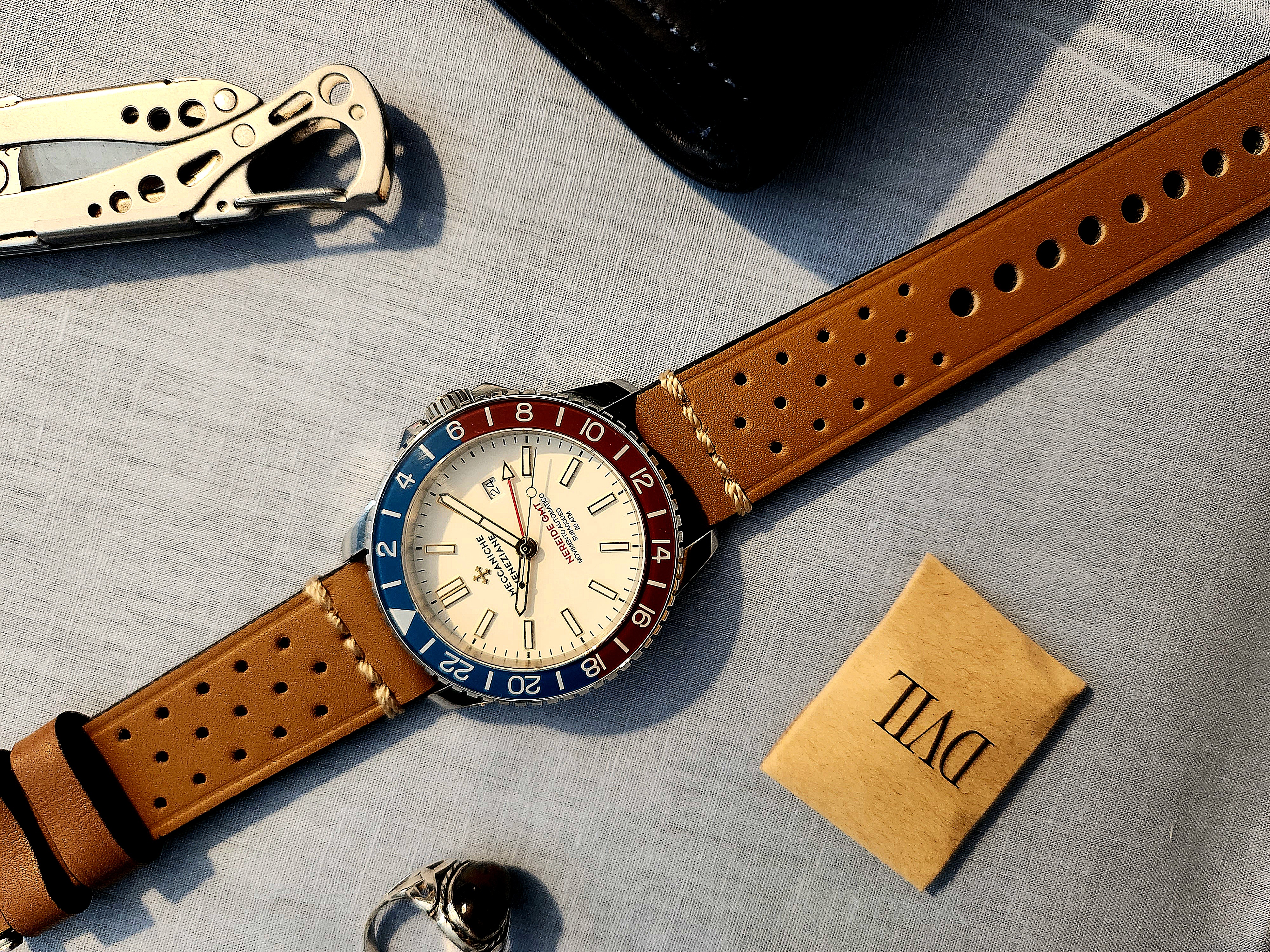 Red and Burgundy Watch Straps: Bold Pairing Advice