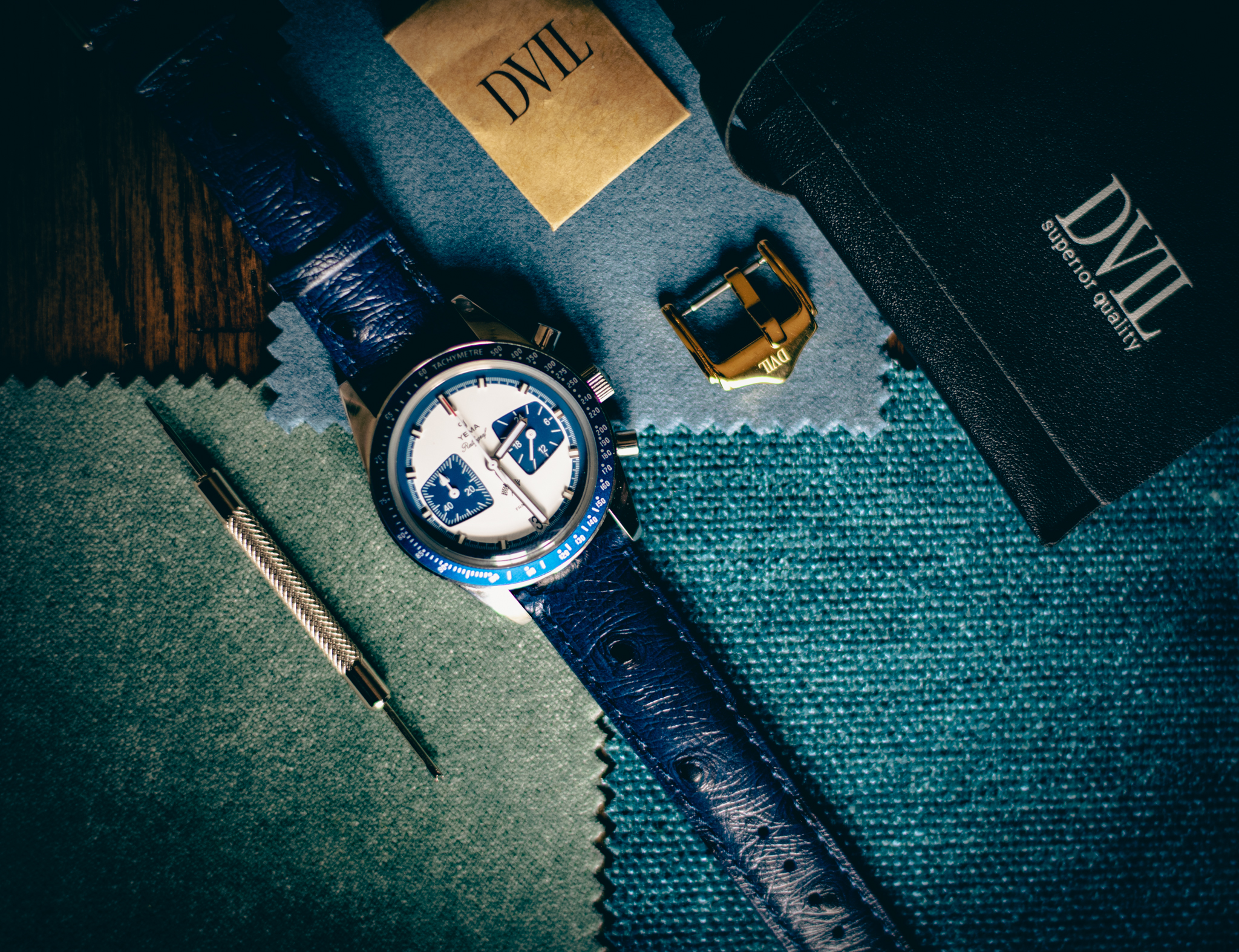 Blue Leather Watch Straps: What Watches Do They Suit?