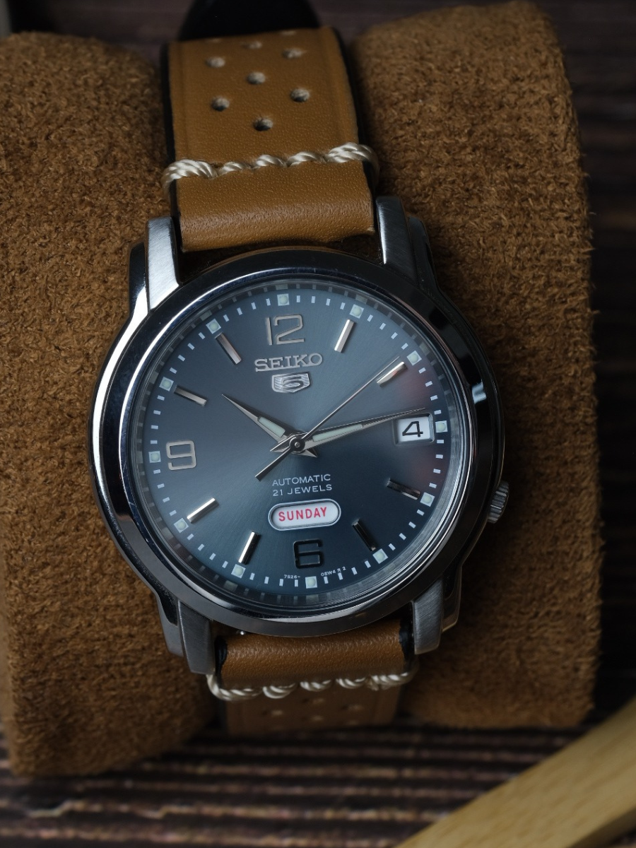 How a Watch Strap Can Make a Cheap Watch Look Expensive